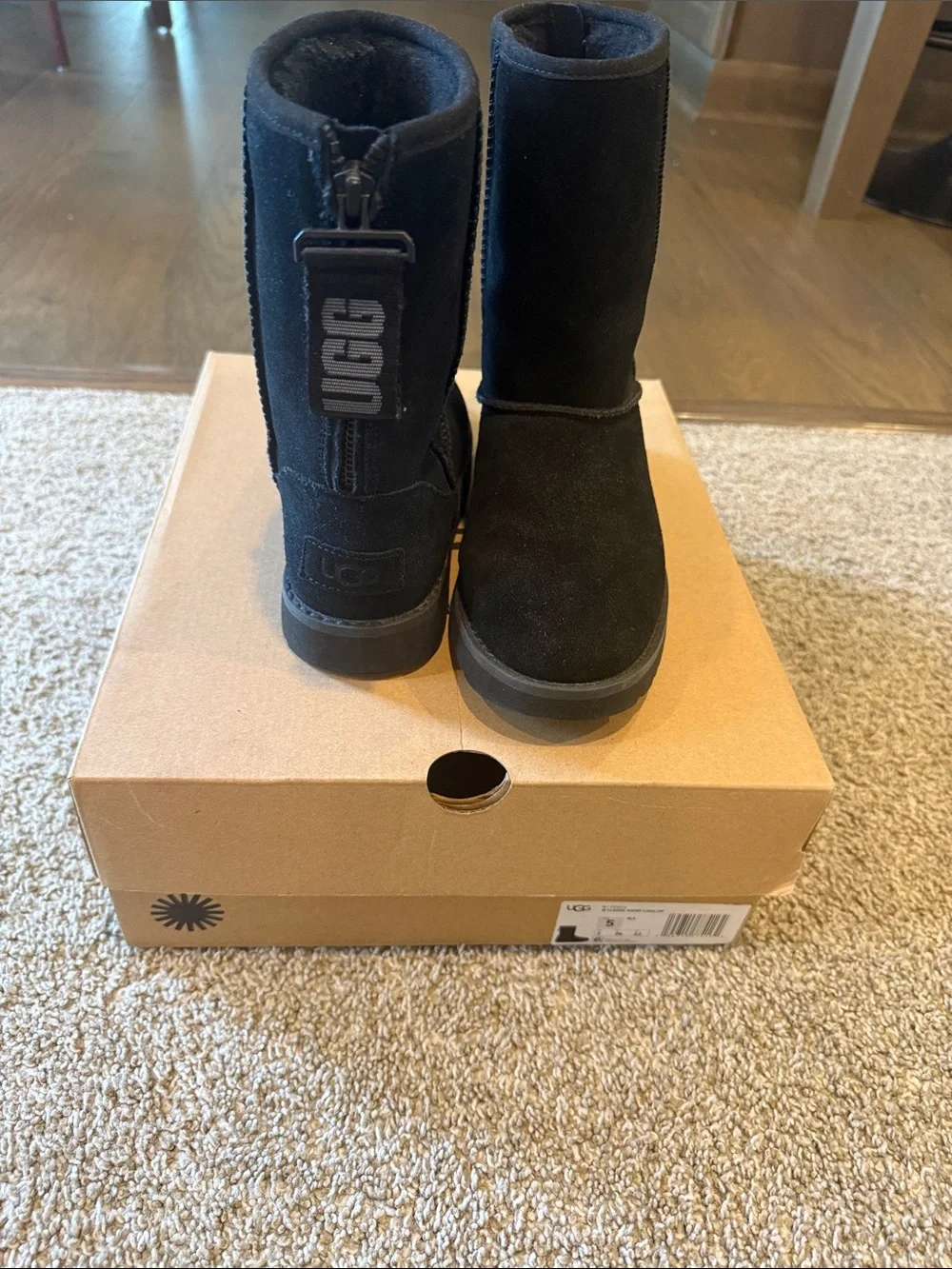 Women’s UGG Black Suede Boot Size 5